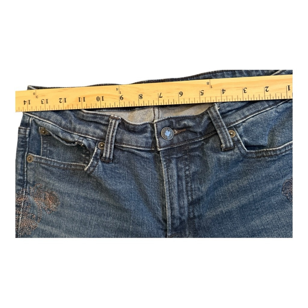 Women's Lucky Brand Sweet Straight Jeans Size 6/28 Blue Denim Floral Embroidery - Picture 11 of 13